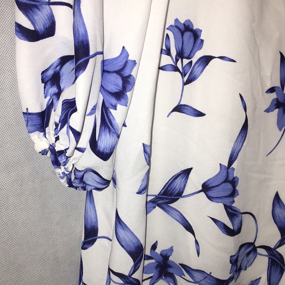 Joseph Ribkoff White And Blue Floral 3/4 Sleeve Dress | Size 10 - Picture 4 of 9